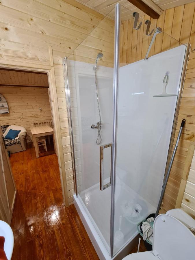 Siedlisko Nr 4A Nad Jeziorem Skarlinskim, Jezioro, Mazury, Domki Letniskowe Кужецник Екстериор снимка