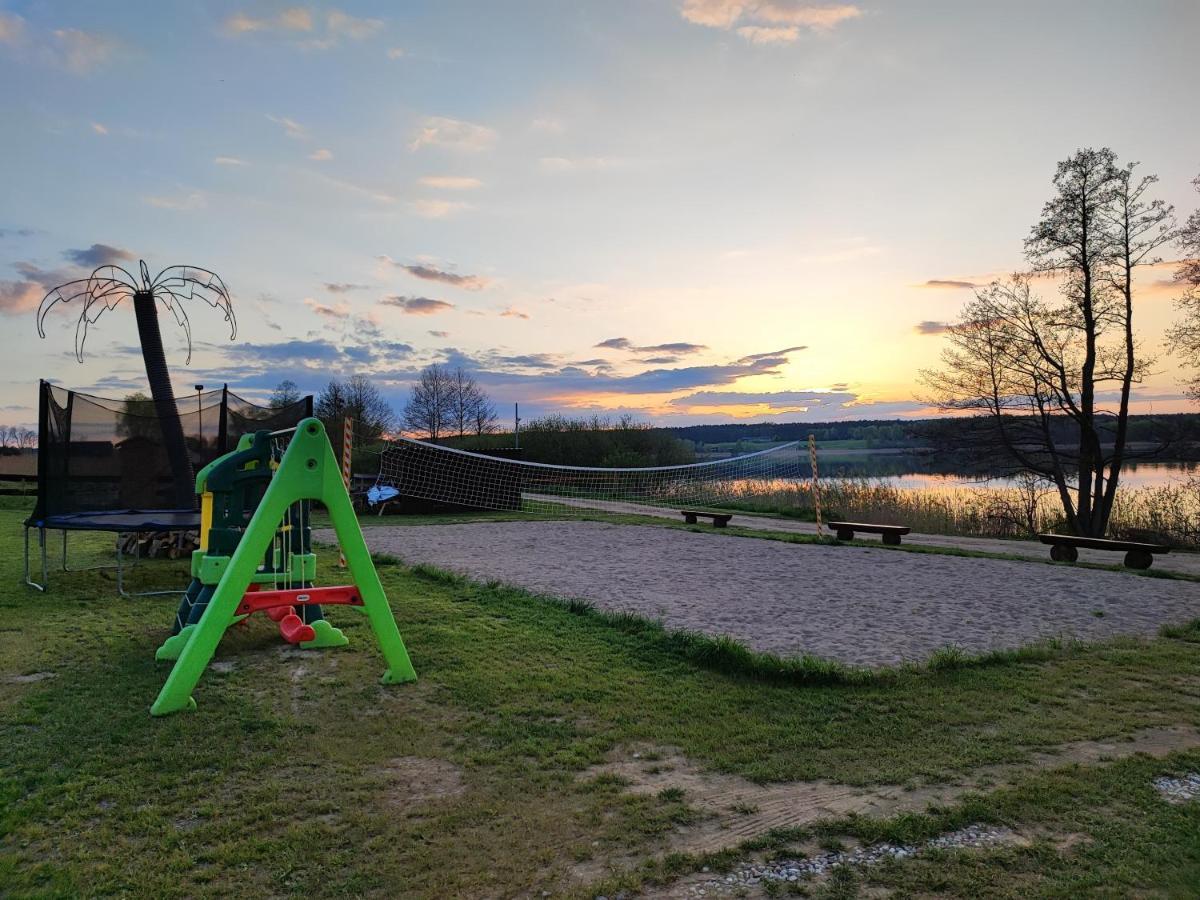 Siedlisko Nr 4A Nad Jeziorem Skarlinskim, Jezioro, Mazury, Domki Letniskowe Кужецник Екстериор снимка